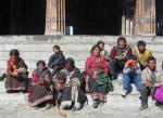 l03_drepung_pilgrims.jpg - 943x688 - 236Kb - 2002/12/15